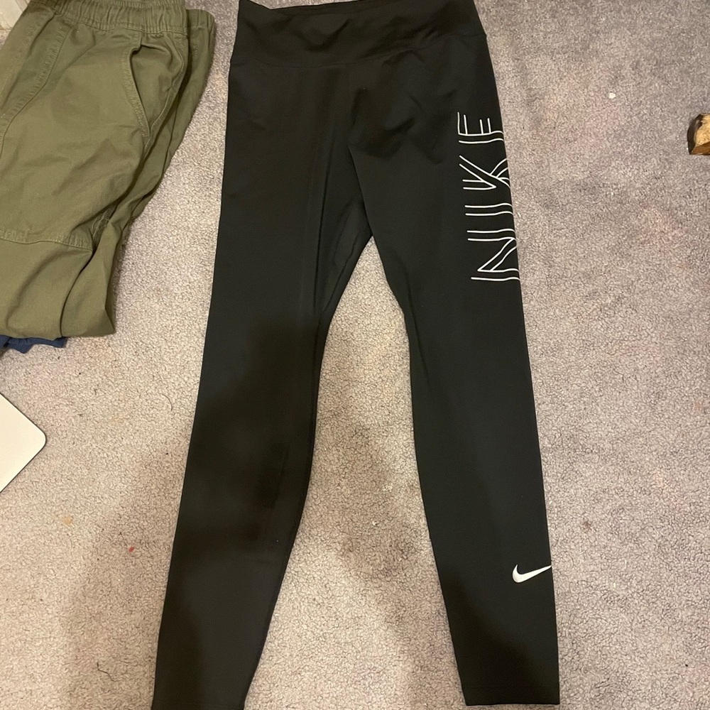 Nike dri fit leggings